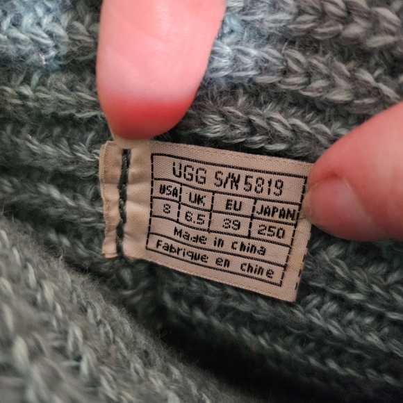 Ugg Women's Shoes Classic Cardy Knit Ugg Boots - Picture 16 of 16